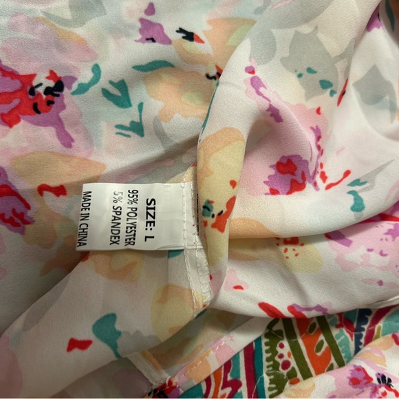 Floral Ruffle Blouse - Multicolor - Picture 3 of 3